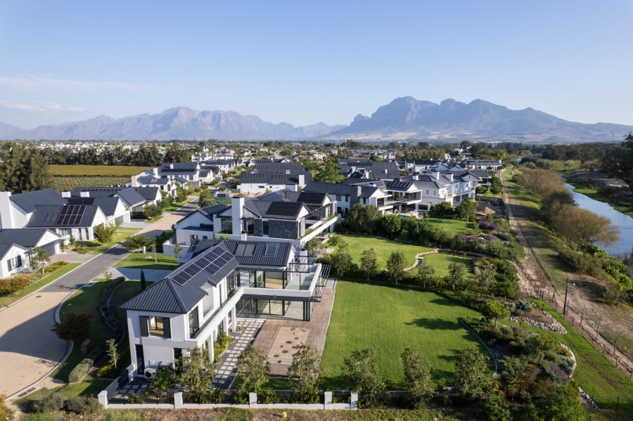 5 Bedroom Property for Sale in Val De Vie Estate Western Cape
